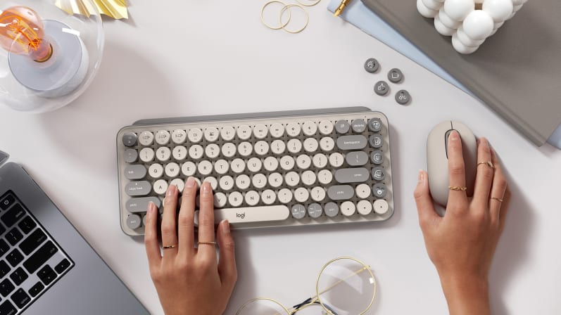 Teclado Logitech Pop Keys Multidispositivo Inalámbrico Mist Sand