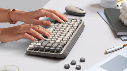 Teclado Logitech Pop Keys Multidispositivo Inalámbrico Mist Sand